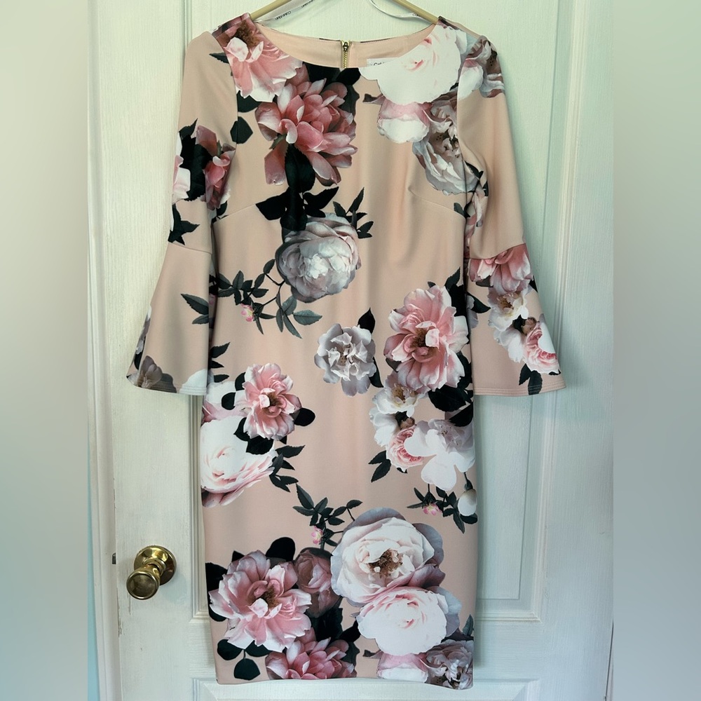 CALVIN KLEIN: Pink Floral Dress